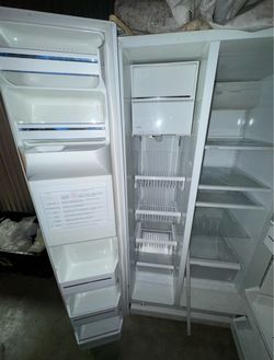 GE Profile Refrigerator - Works Great