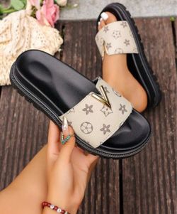 Women ‘s sandal