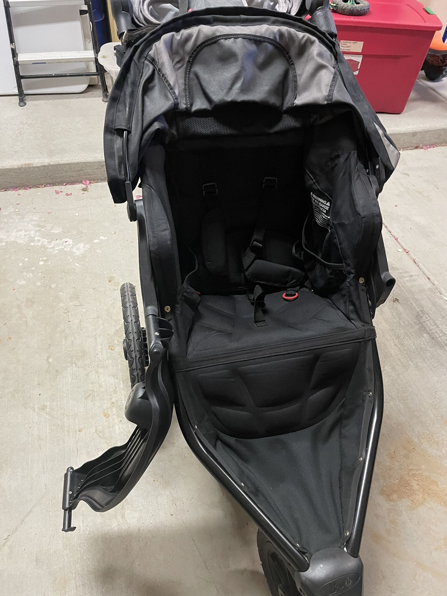 BOB Revolution Jogger Stroller