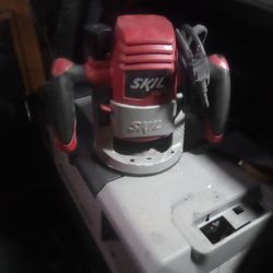 Skil 1 3/4 HP Router
