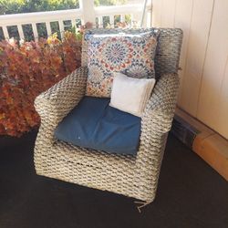 Patio Chairs 2 Metal, 2 Rattan, Cushions Included