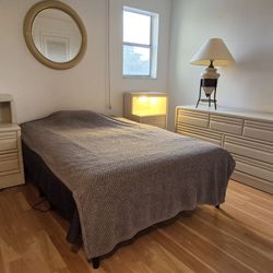 Bedroom Set, Bedroom, Dresser And 2 Night Tables. 