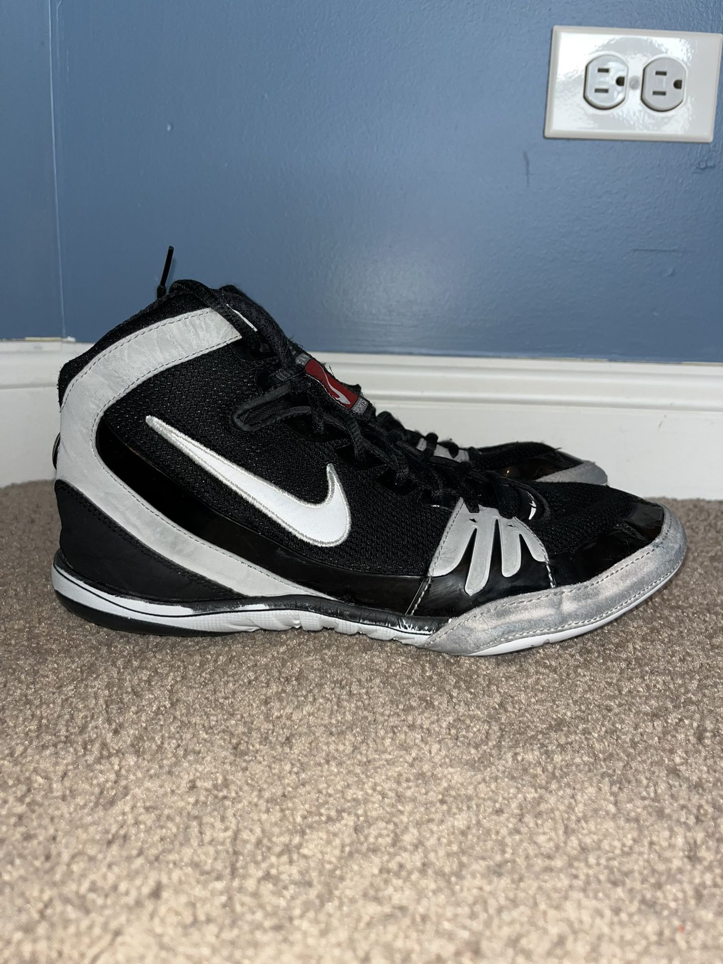Nike Freeks Size 8.5