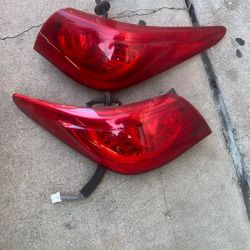 q50 taillights 