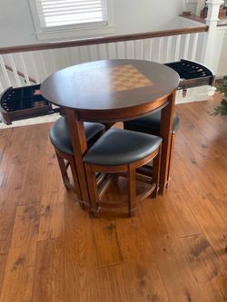 Pub/Chess/Checkers Game Table