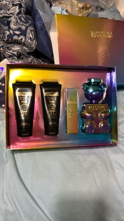 Moschino perfume set