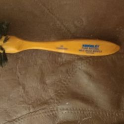 Round Brush Wood Handle Previously Owned