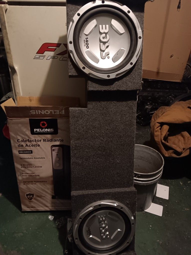 Vendo Cajón Con Bocinas En 250 Obo