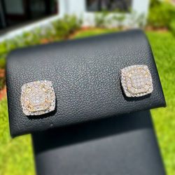 10k solid yellow gold stud white natural diamonds 0.70CTW square hip hop earrings 2.70g