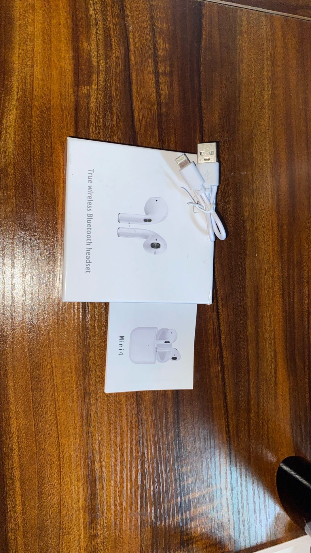 Mini Pro 4 airpods