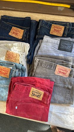 Lot of 7 Levi's Jeans Mixed Styles