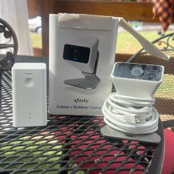 Xfinity Indoor & Outdoor Camera 