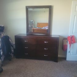 6 Drawers Dresser With Mirror 