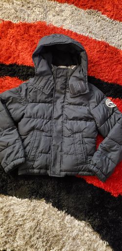 Abercrombie kids size. 6/7
