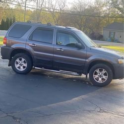 2006 Ford escape XLT sport Utility 4D