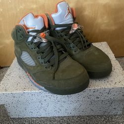 Air jordan 5s olive