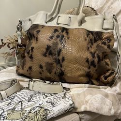 Barr & Barr  Satchel