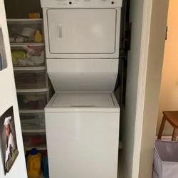 WHIRLPOOL STACKED ELECTRIC WASHER & DRYER