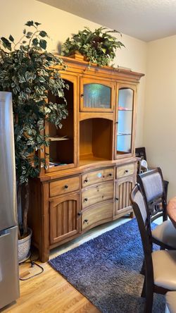 Wood China Cabinet Hutch with Glass Doors