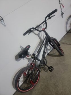 Girl's bike  in great condition