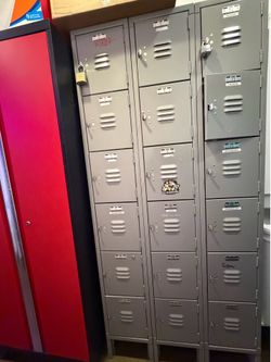 Lockers 18 compartments