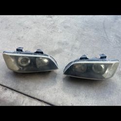 Pontiac G8 Headlights