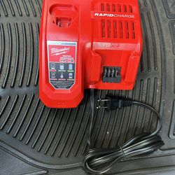 Milwaukee rapid Charger M18 / M12