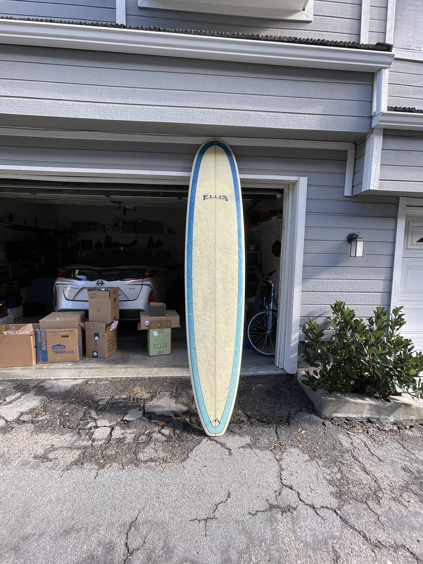 Ellis 9’ Surfboard