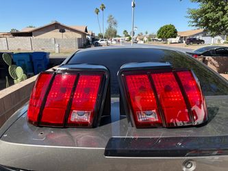 99-04 mustang gt taillights