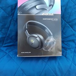Bose Quiet Comfort Ultra Noise Cancelling Headphones 