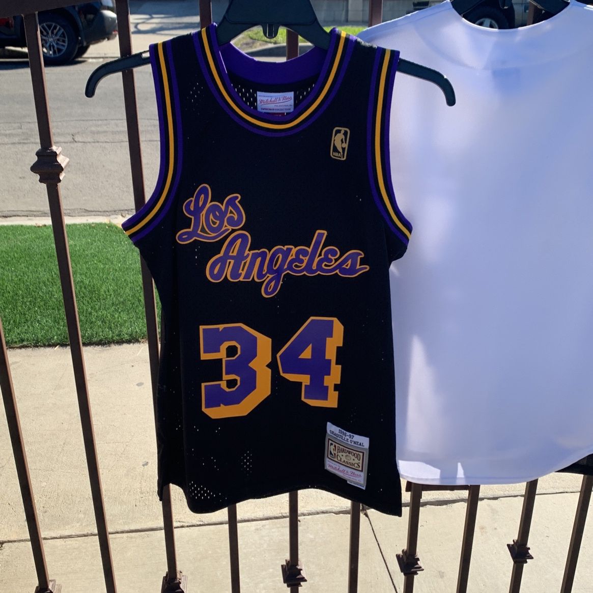 Lakers O’Neal jersey 