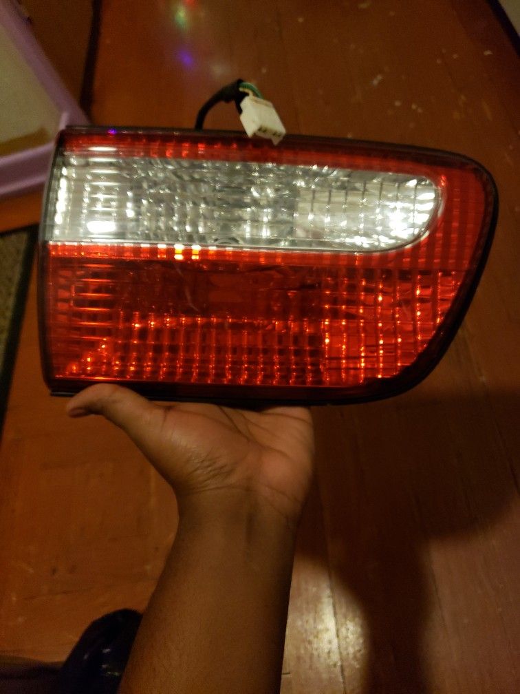 2001-03 Sienna Rear Light