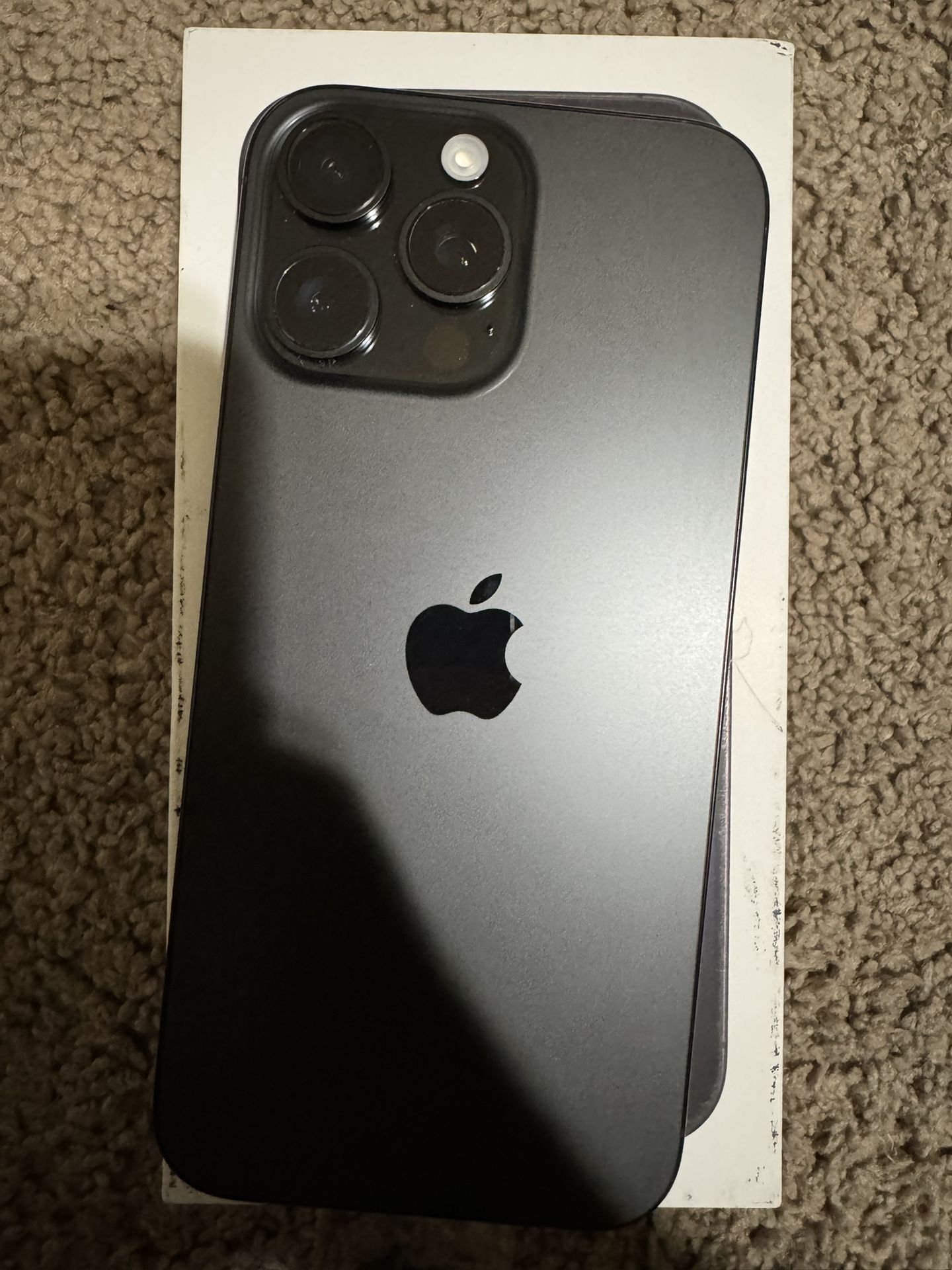 iPhone 16 Pro Max
