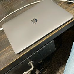 MacBook Air 2020 8gb 256gb 13.3”