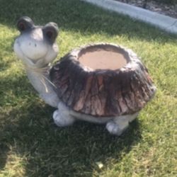 New Flower Pots Made Out Of Resin Perfect Gift For Any Occasion 