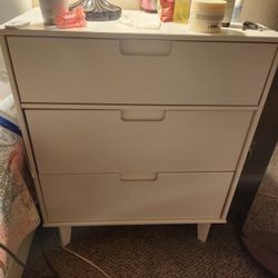 Dresser/Storage Chest