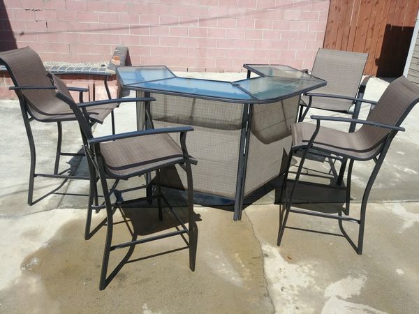 Garden Oasis Outdoor Bar Table Set for Sale in Los Angeles, CA - OfferUp