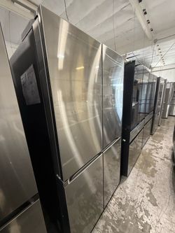 Samsung four-door refrigerator