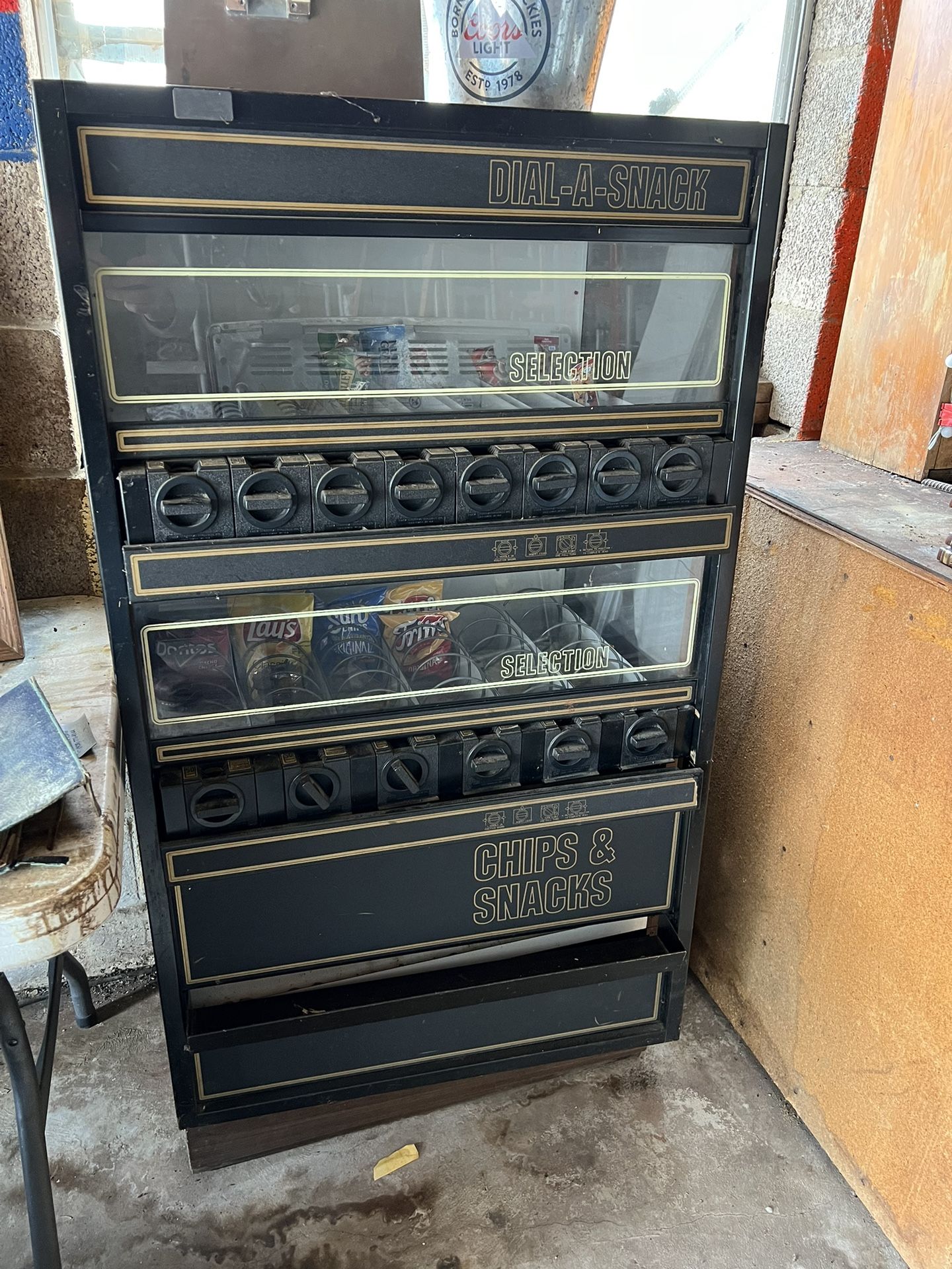 Vintage Vending Machine - Candy, Snack Dispenser