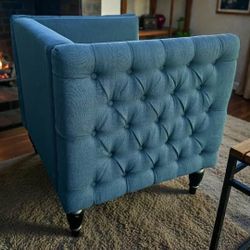 Stylish Blue Tufted Accent Chair | Nailhead Trim | Like New-FREE DELIVERY!