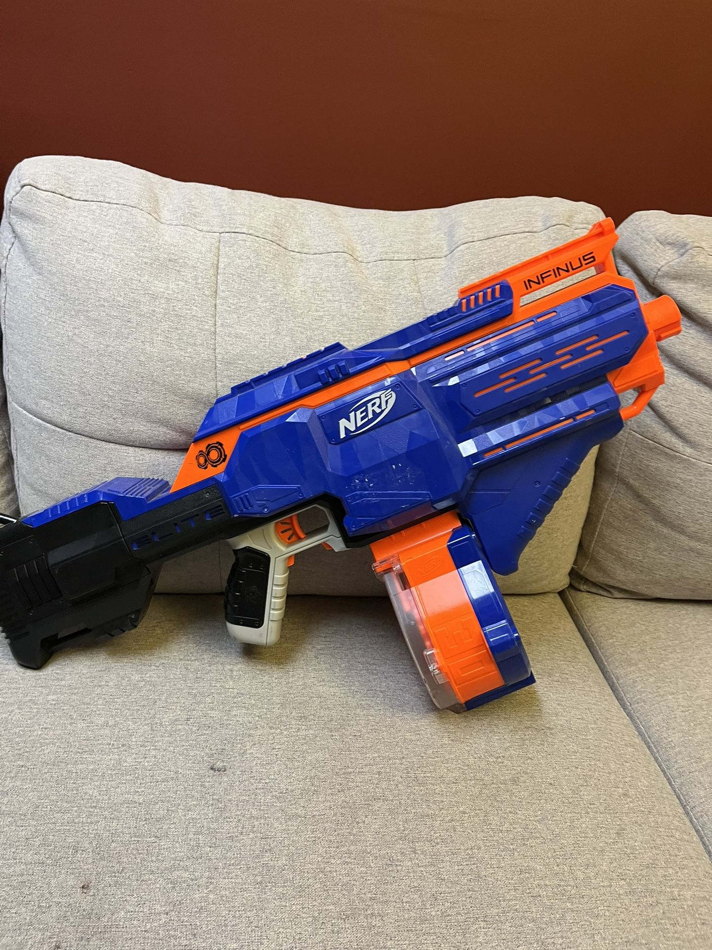 NERF N-Strike Elite Infinus WORKING with drum and DARTS