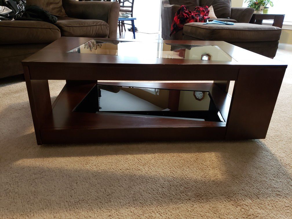 Coffee Table , 1 end table Klaussner