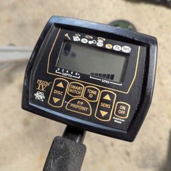 White's Prism IV Metal Detector