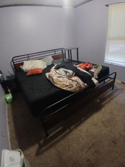 King Size Frame And Mattress 