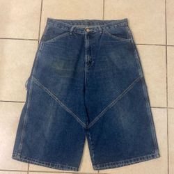 Vintage 90s NOIZ Jhorts with A Light Tear And Massive Back Pockets