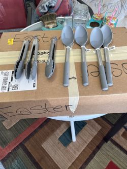 Set of Kitchen Utensils
