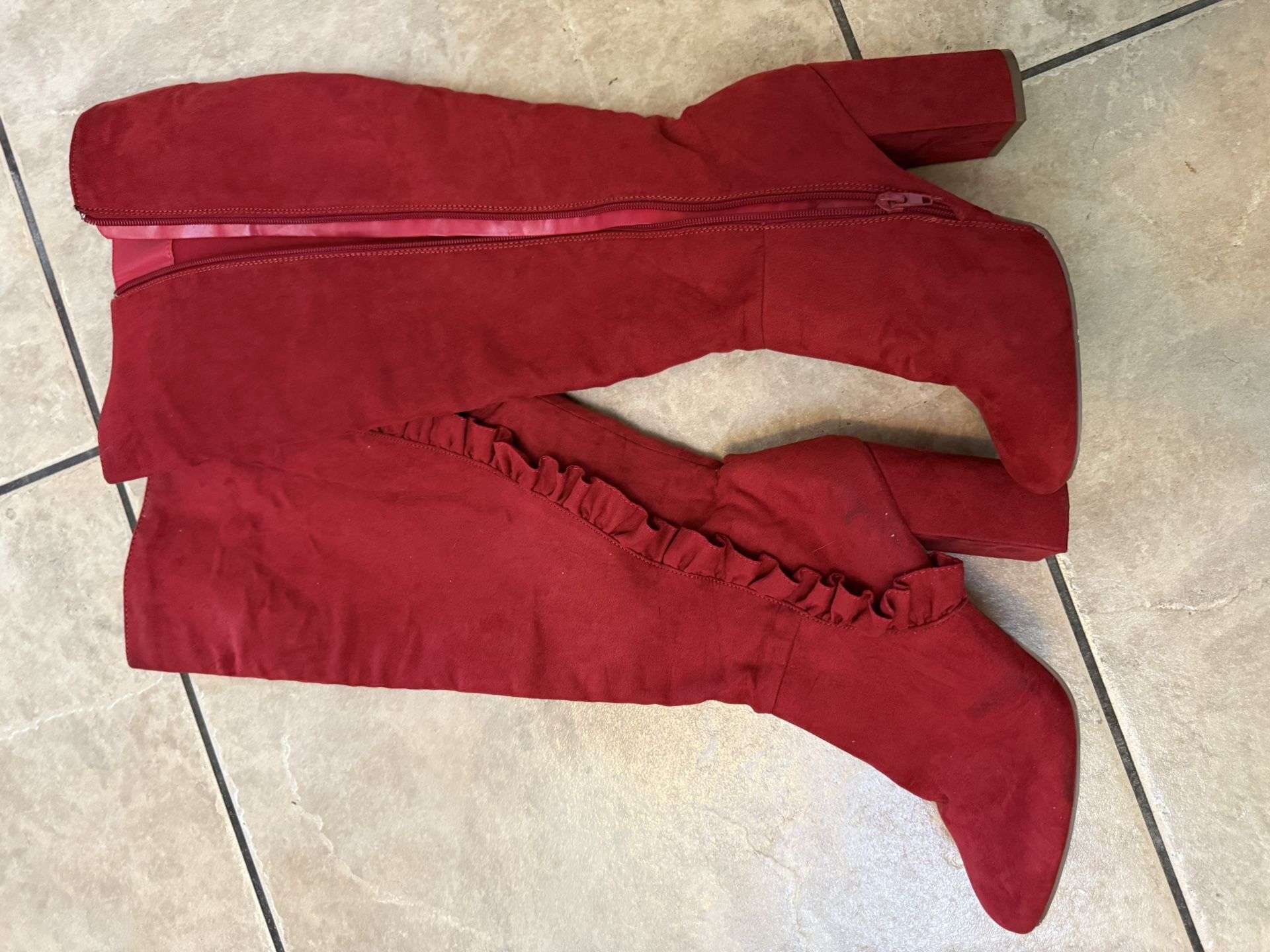 Red Knee Boots With Ruffle Feature