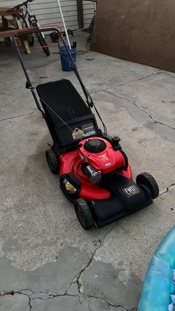 CRAFTSMAN LAWNMOWER FWD 6.25 150cc  self propelled  eco backpack blower and Honda mower