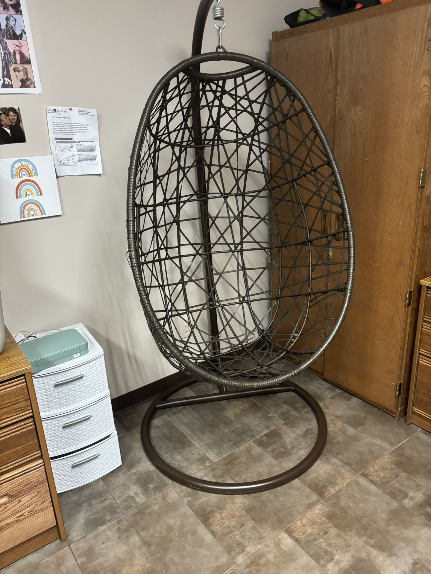 Round Egg Chair (Inside Or Outside Use)