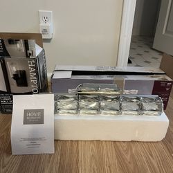 SAVE $145💰 BRAND NEW  CRYSTAL 6 LIGHT BATHROOM VANITY LIGHT (AMAZON $78 USED) AND OUTDOOR SCONE WALL LIGHT  WAS $49.99!!    RETAIL $185 💰. $40 FOR 2